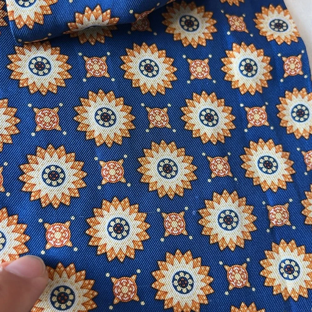 Burma Bibas 100% silk chain geometric print rectangular scarf
